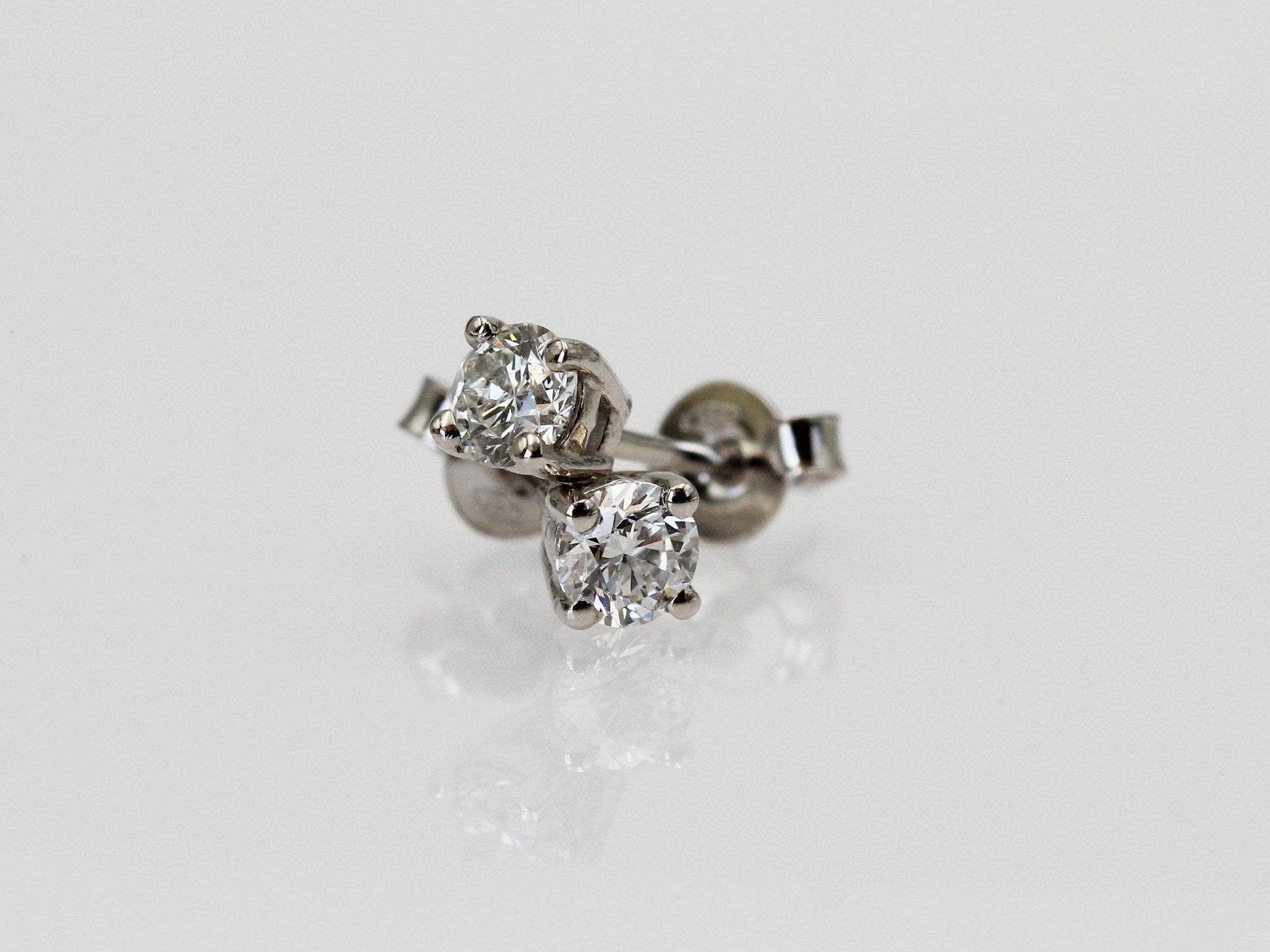 Classic Solitaire Diamond Earrings 0.50ct 14k Gold