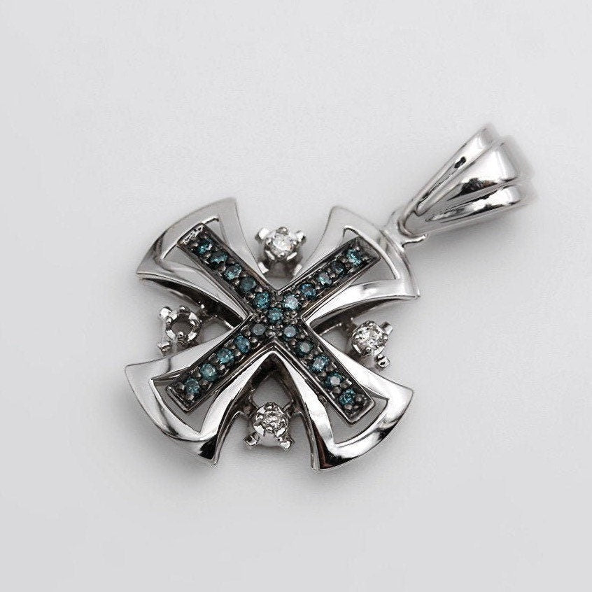 Jerusalem Cross Pendant in 14k White Gold with 25 Diamonds 0.30ct | Symbol of Faith
