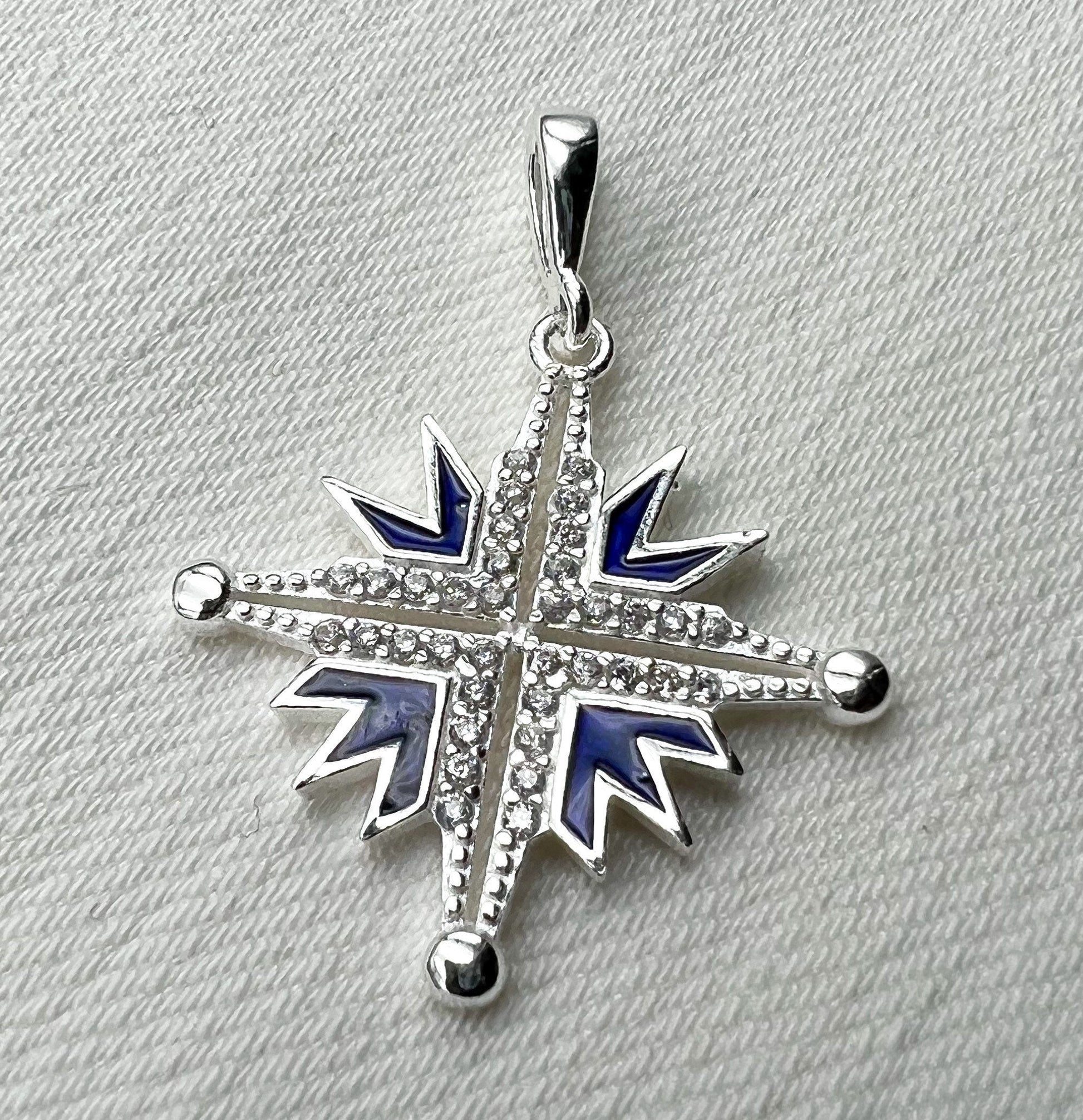Elegant Star of Bethlehem Necklace in 925 Silver and Blue Enamel with Shimmering Zircons