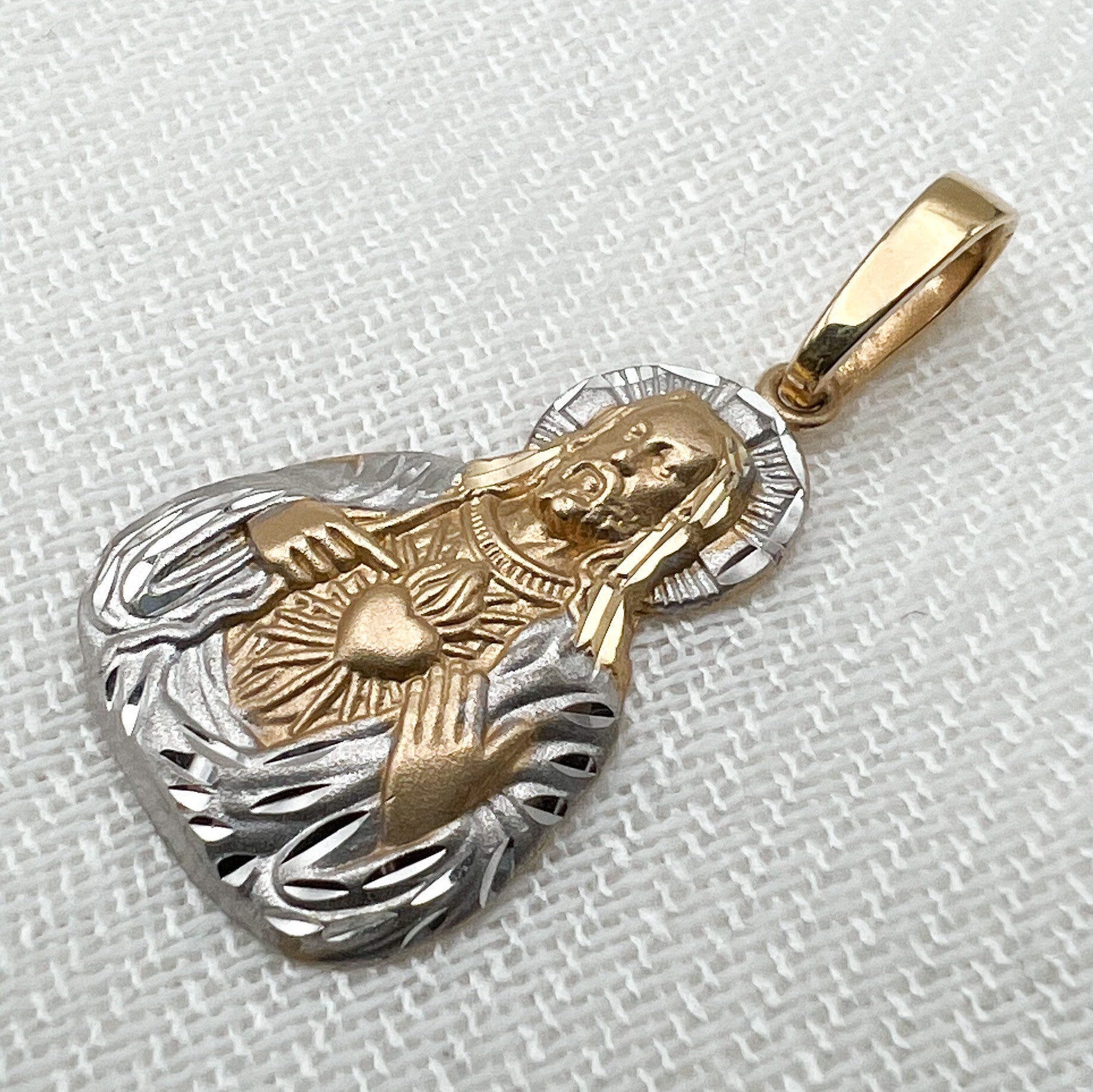 Timeless Jesus Pendant Crafted in 14k Gold