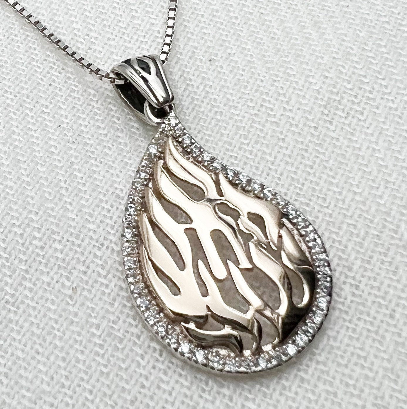 Inspiring Mashiach Pendant in Silver 925 and Gold