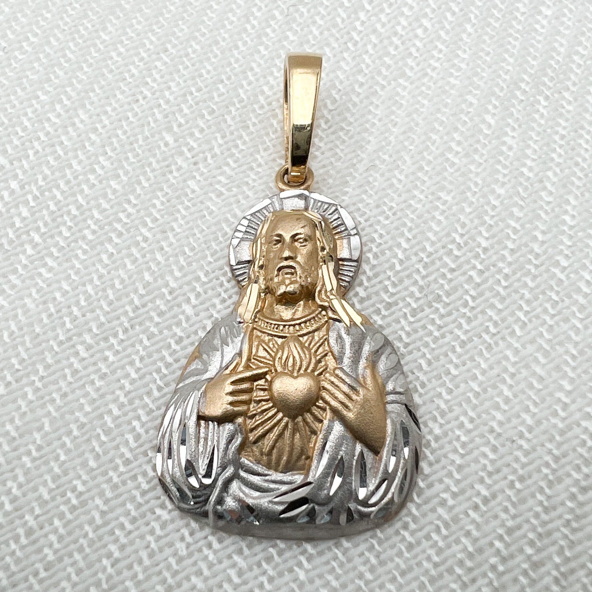 Timeless Jesus Pendant Crafted in 14k Gold