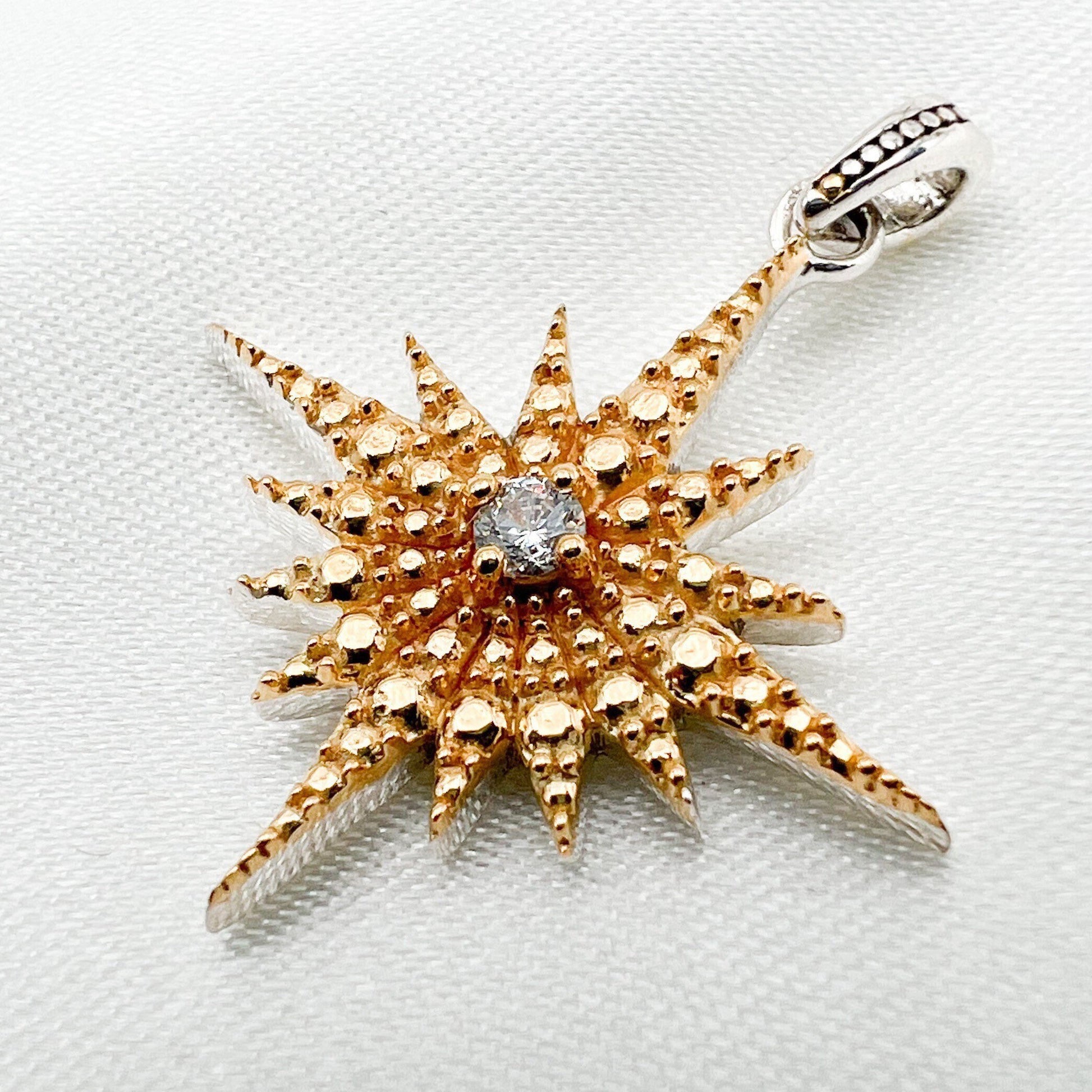 Elegant Star of Bethlehem Pendant in 925 Silver, Gold, and Zircon Accent