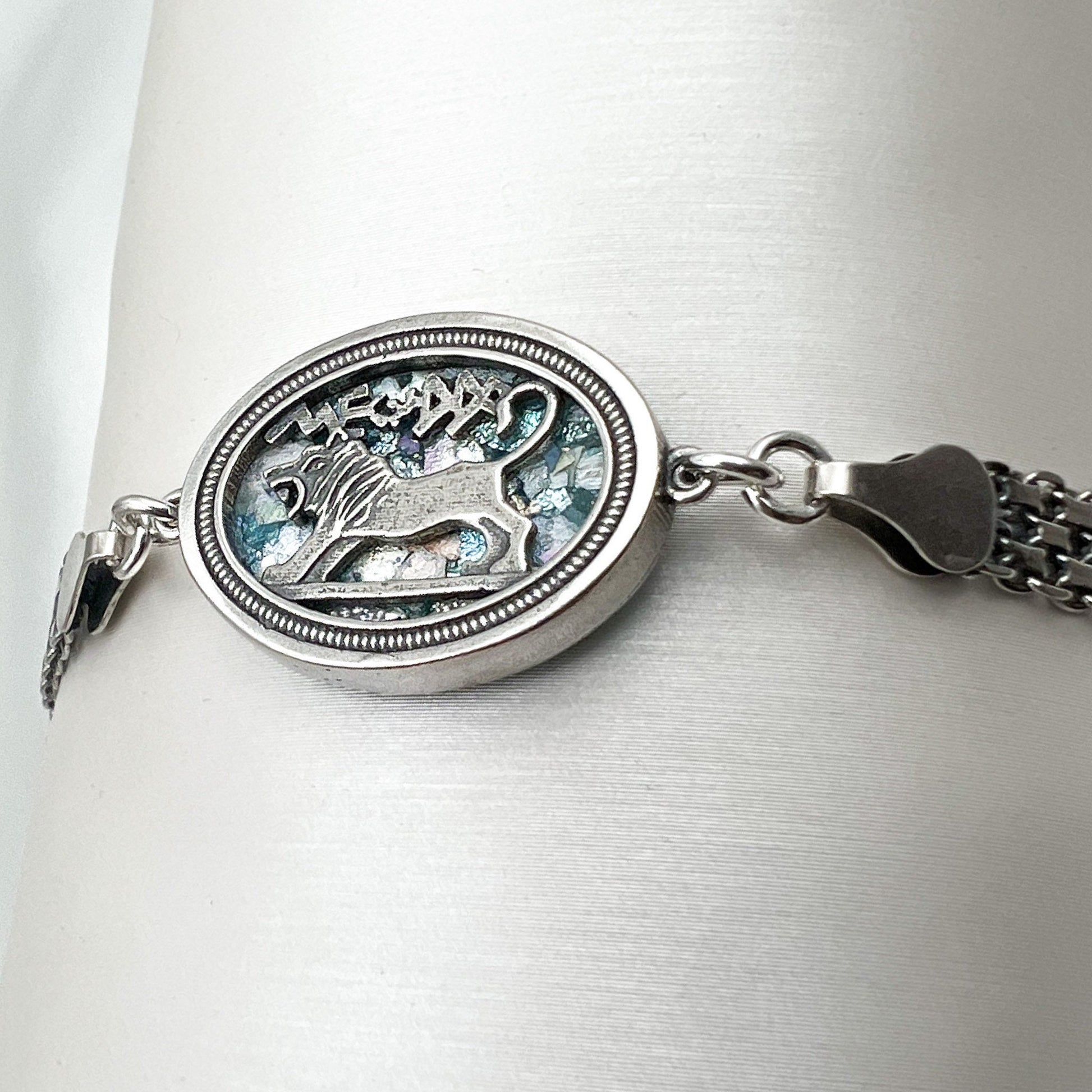 Lion of Judah Roman Glass Bracelet in Silver 925