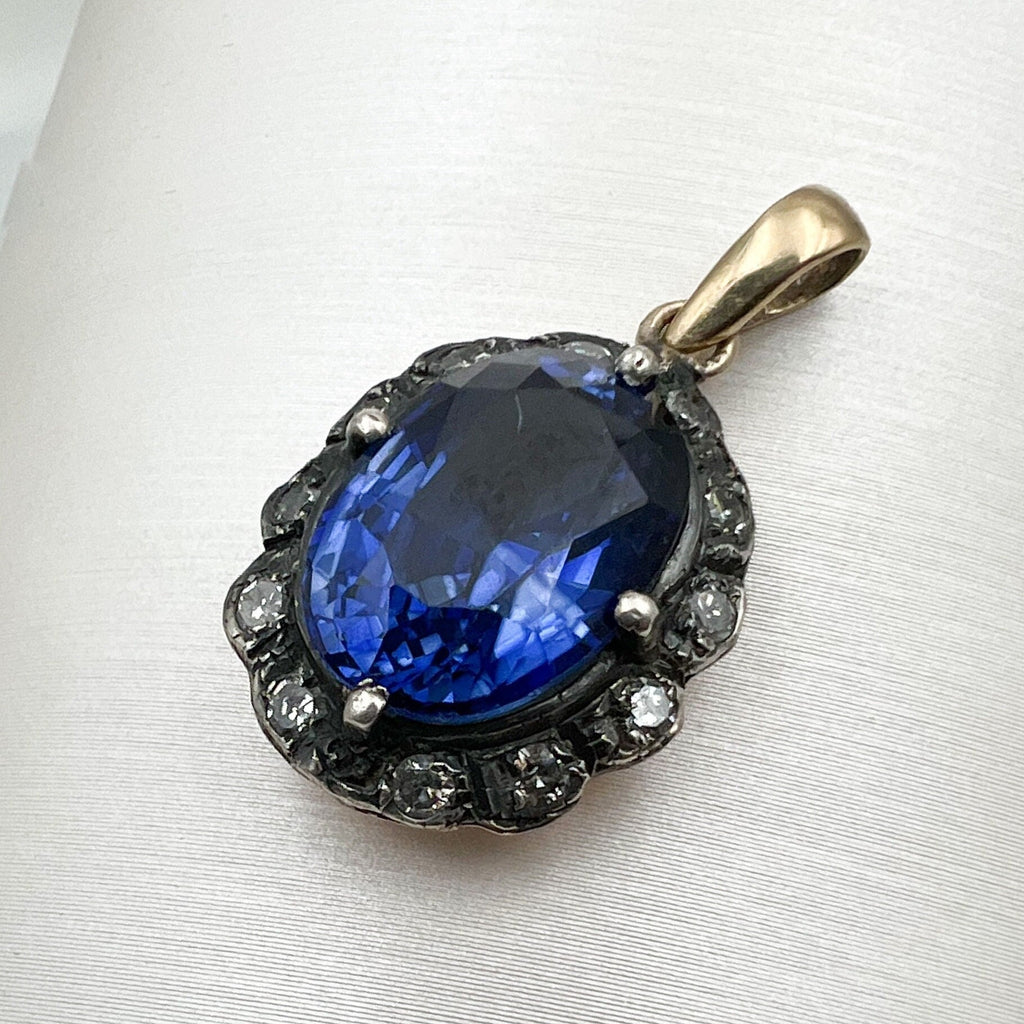 Vintage Sapphire and Diamonds Pendant