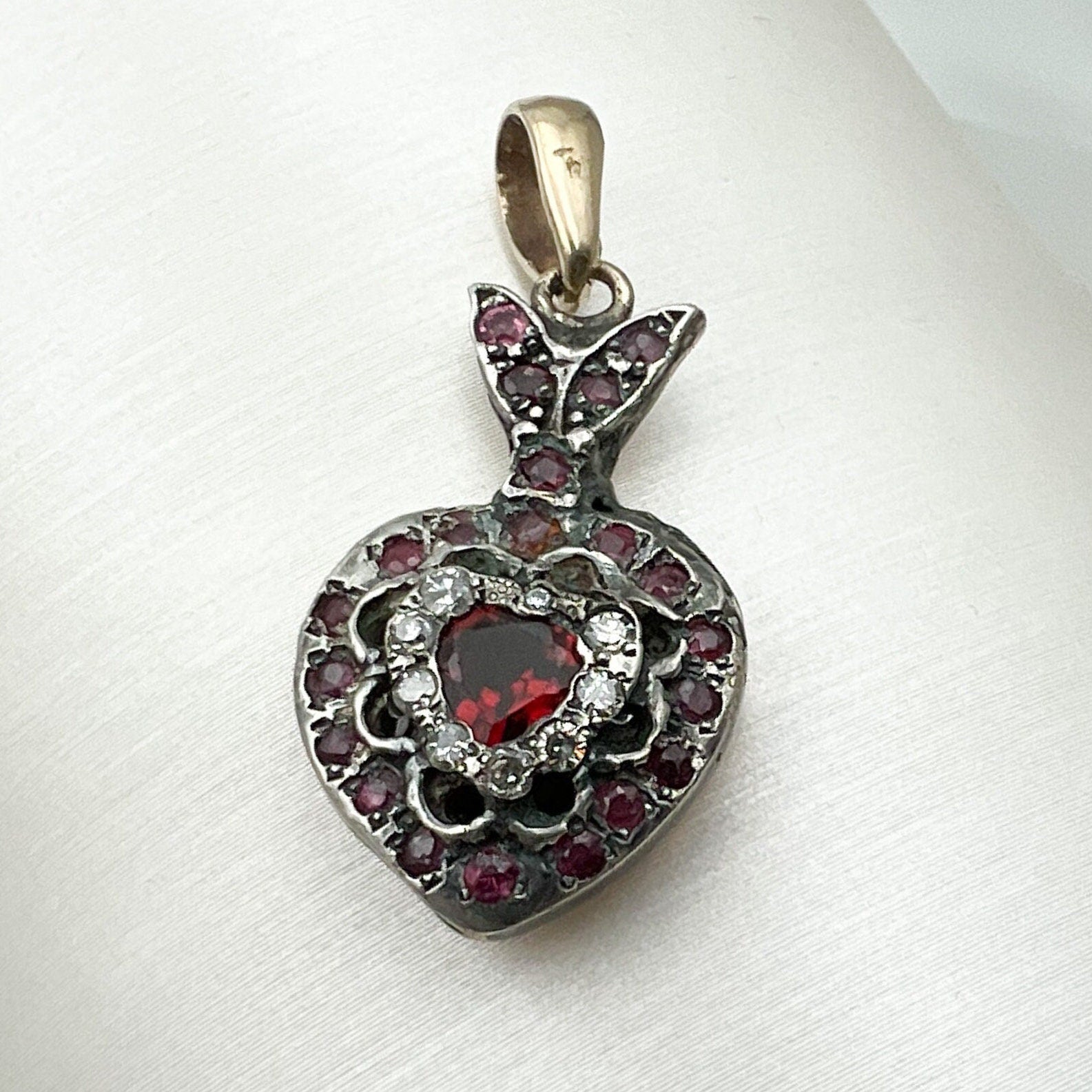 Vintage Heart Shape Ruby, Diamonds and Gold Pendant