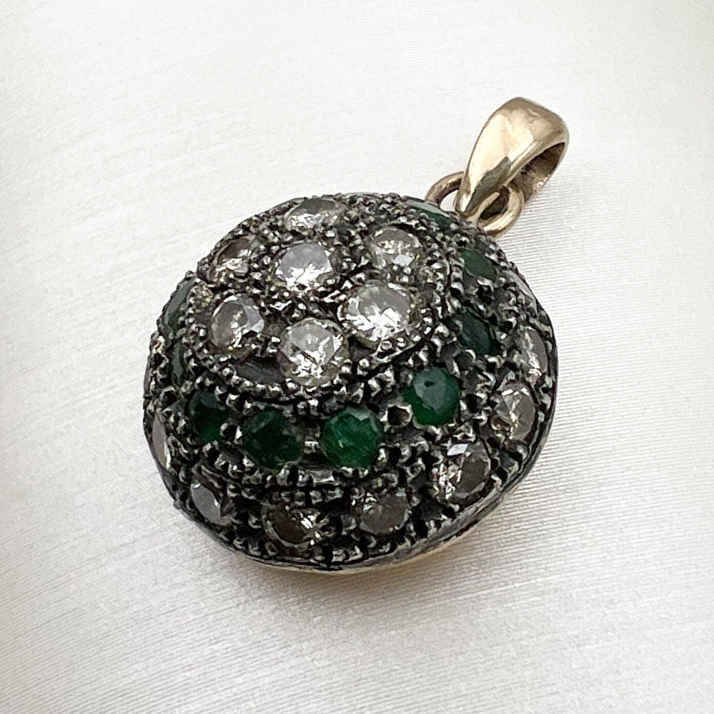Vintage Emerald, Diamonds and Gold Pendant