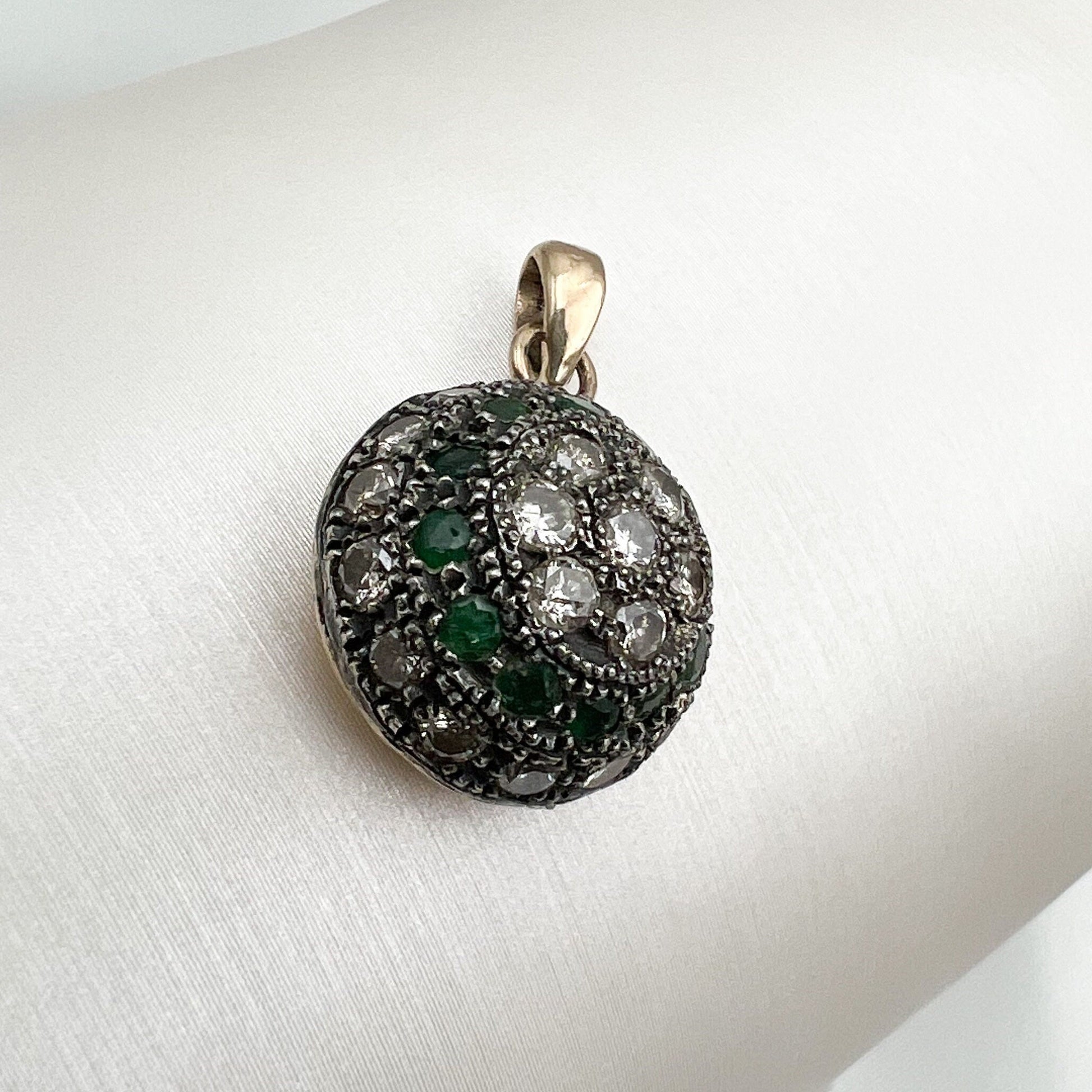 Vintage Emerald, Diamonds and Gold Pendant