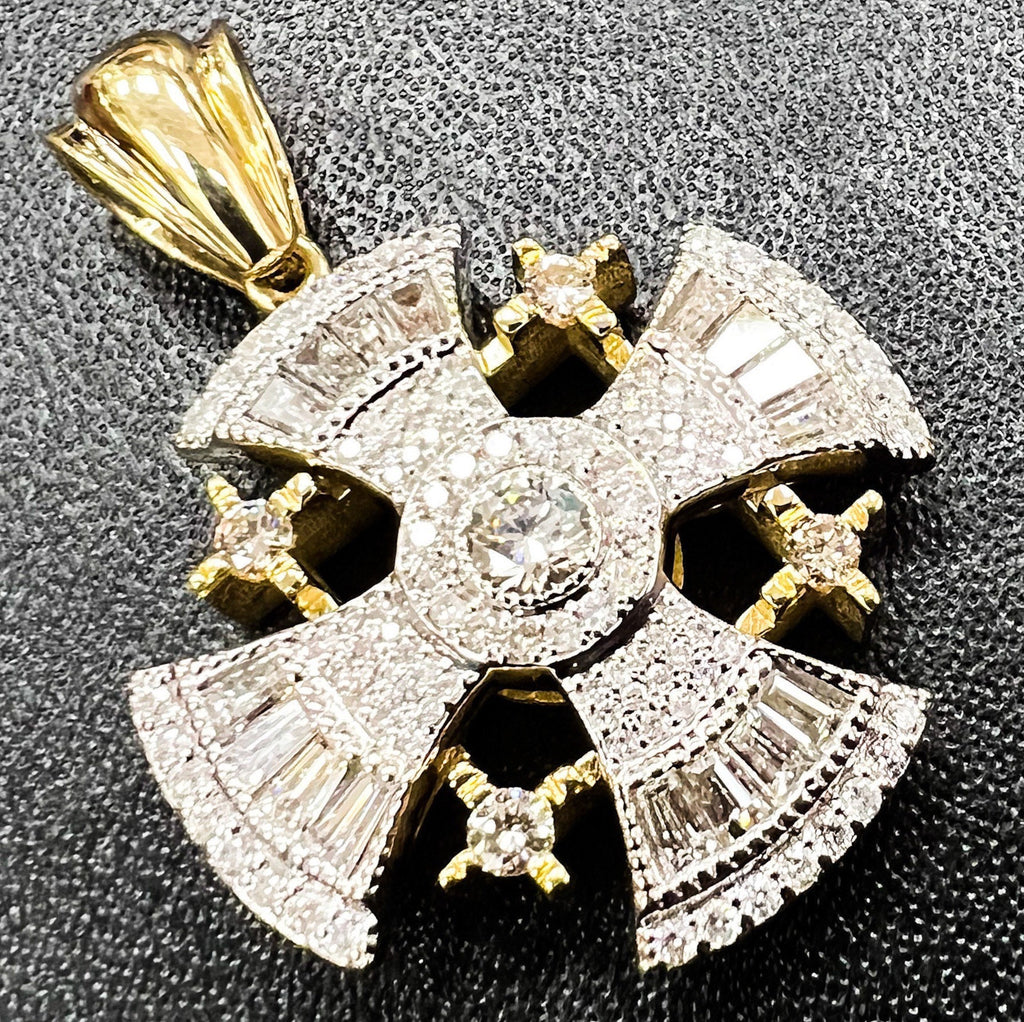 Jerusalem Cross Pendant in 14k Gold with 129 Diamonds totaling 4ct, A Timeless Sign of Faith