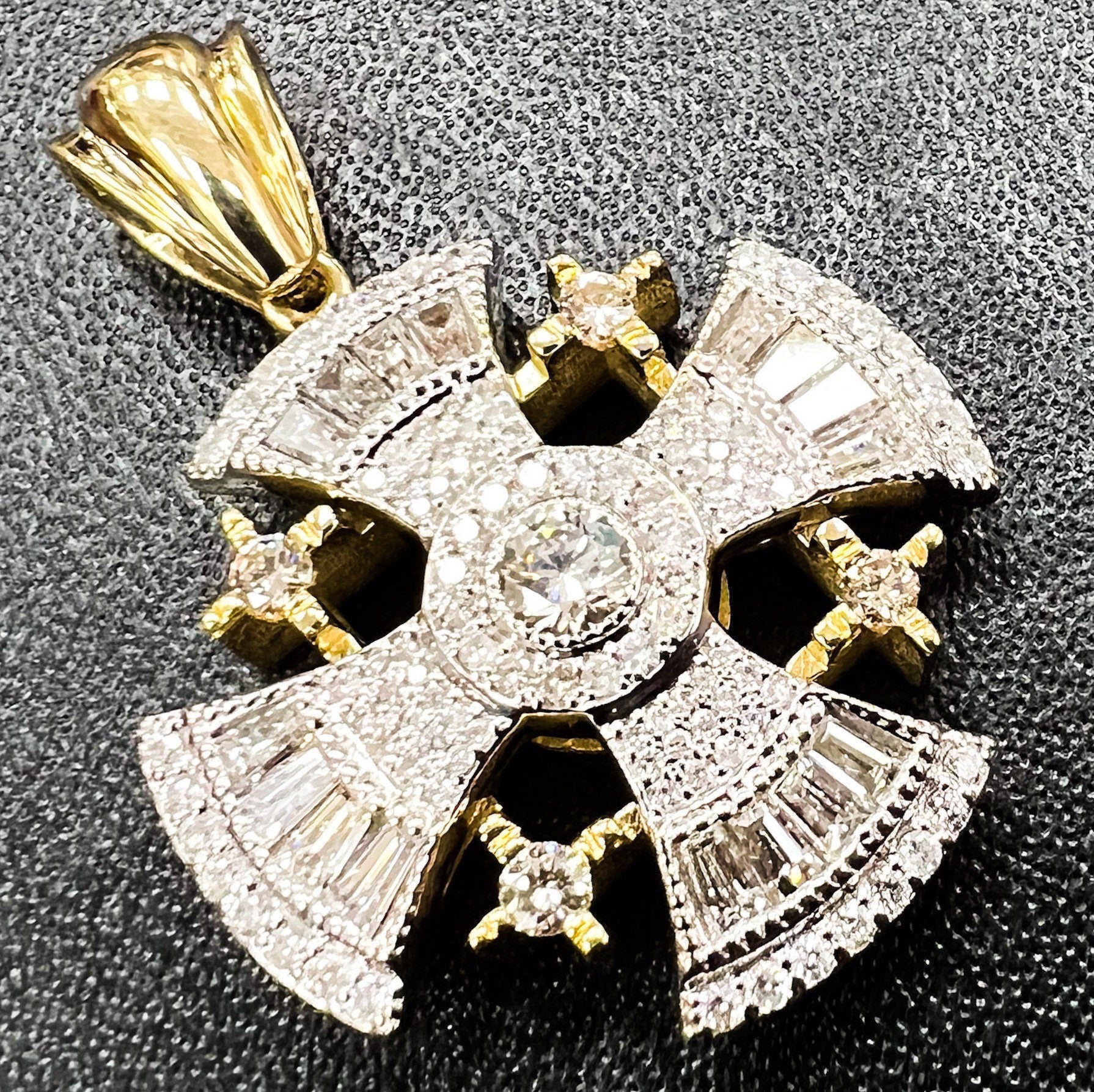 Jerusalem Cross Pendant in 14k Gold with 129 Diamonds totaling 4ct, A Timeless Sign of Faith