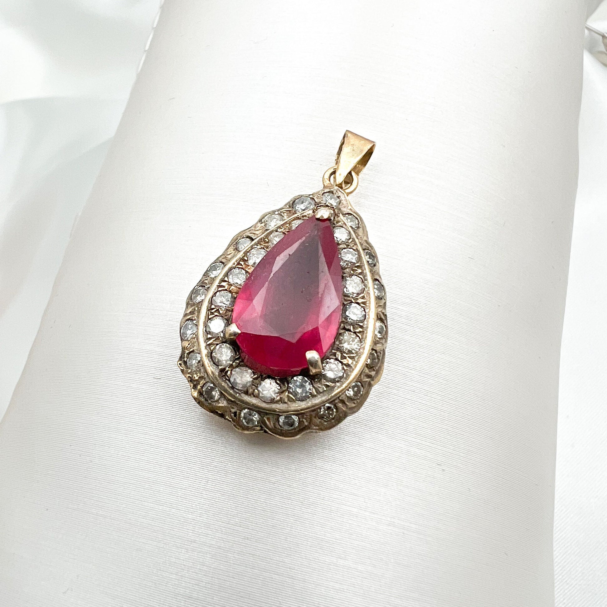 Vintage Ruby, Diamonds and Gold Pendant