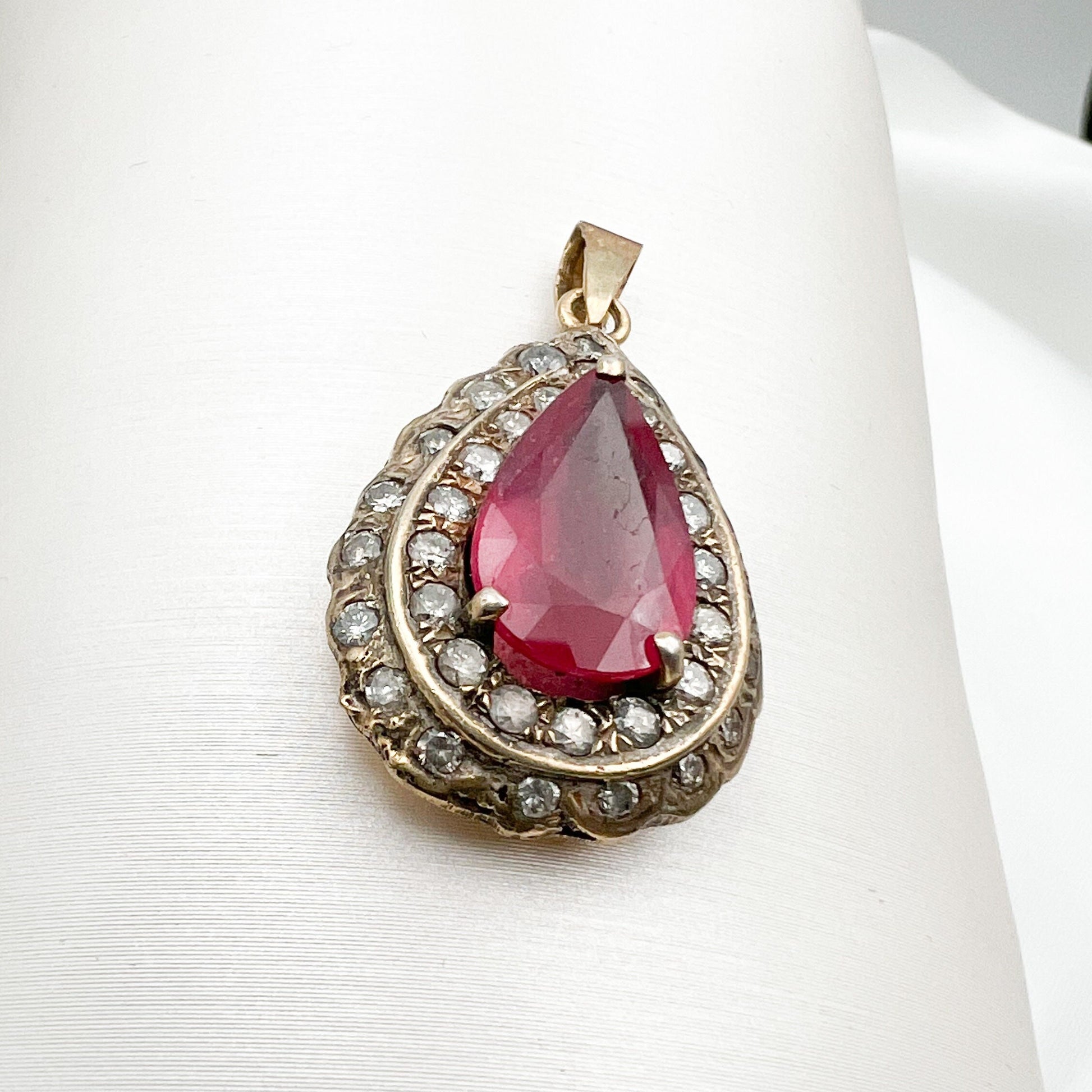 Vintage Ruby, Diamonds and Gold Pendant