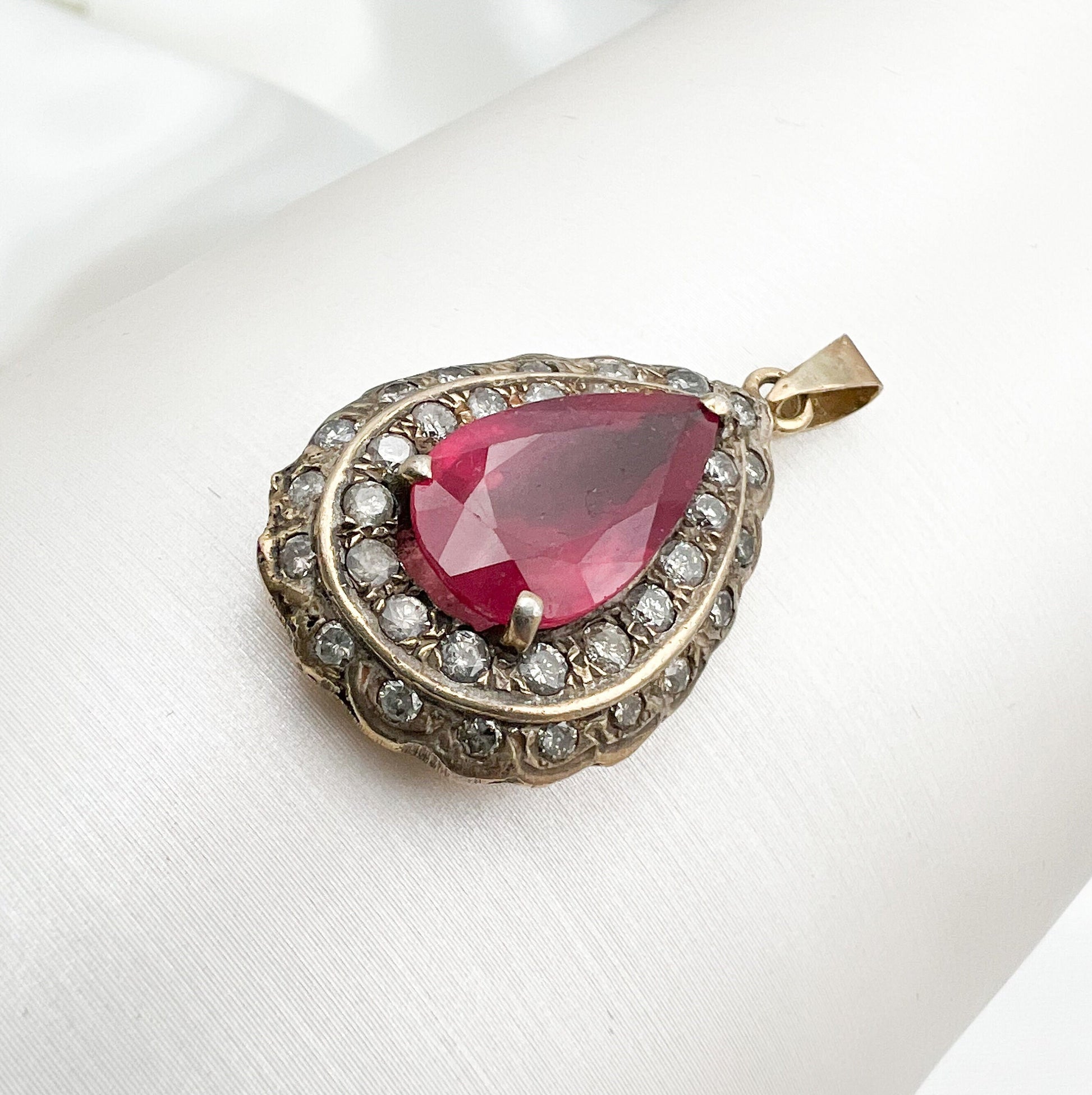 Vintage Ruby, Diamonds and Gold Pendant