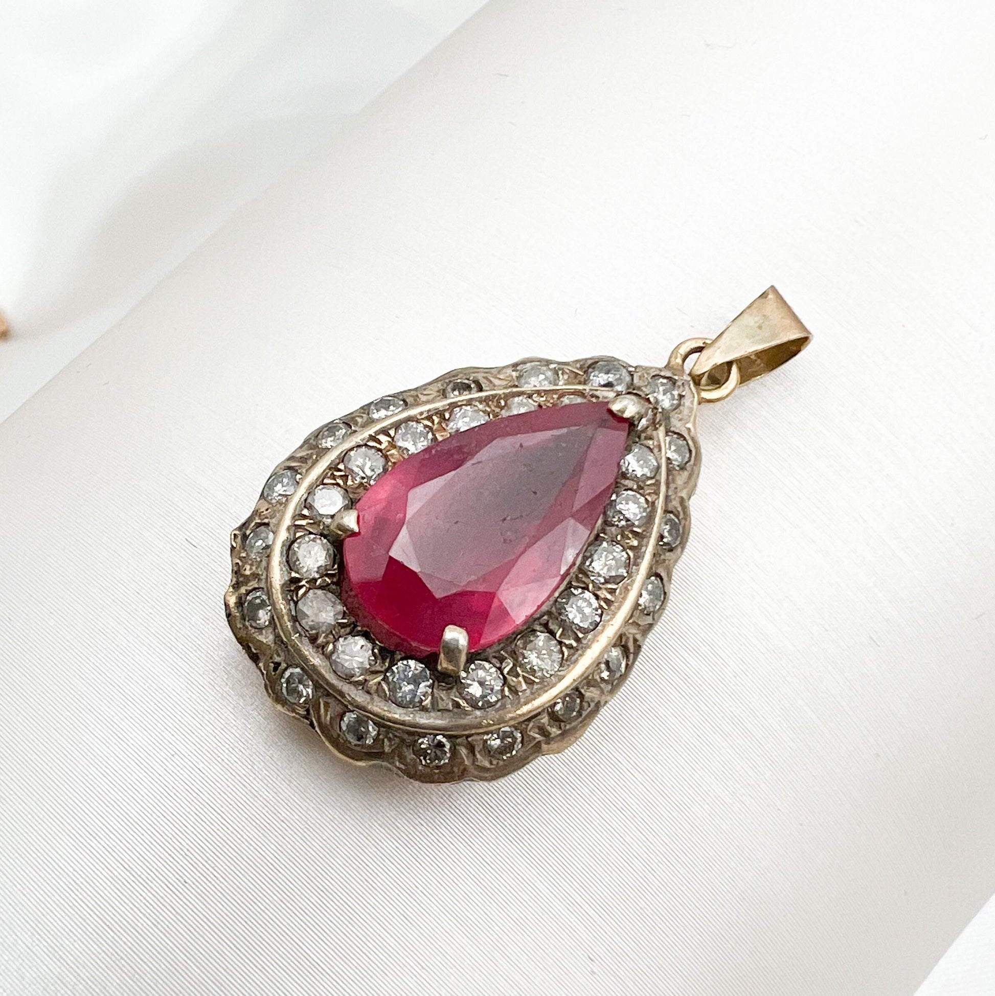 Vintage Ruby, Diamonds and Gold Pendant