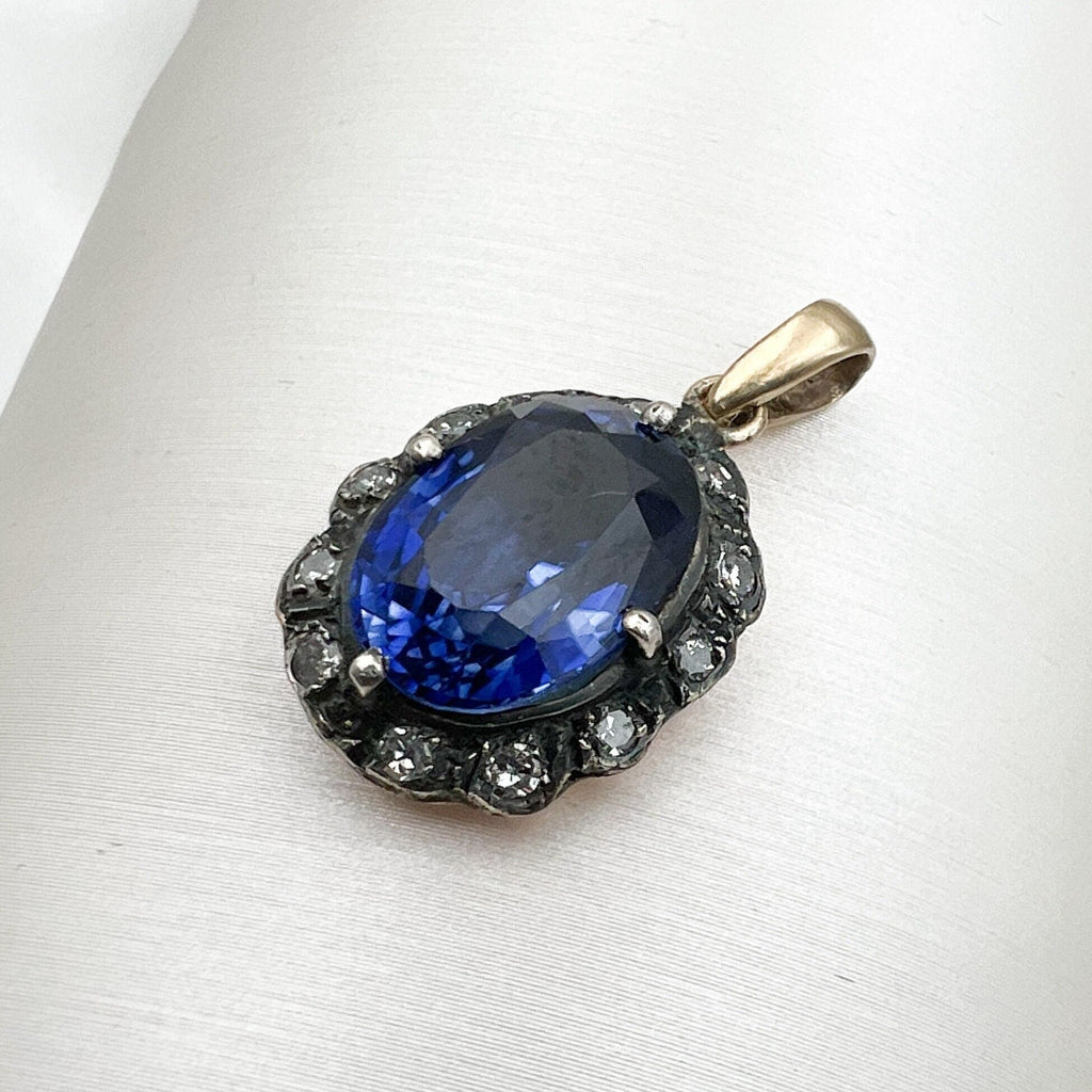 Vintage Sapphire and Diamonds Pendant