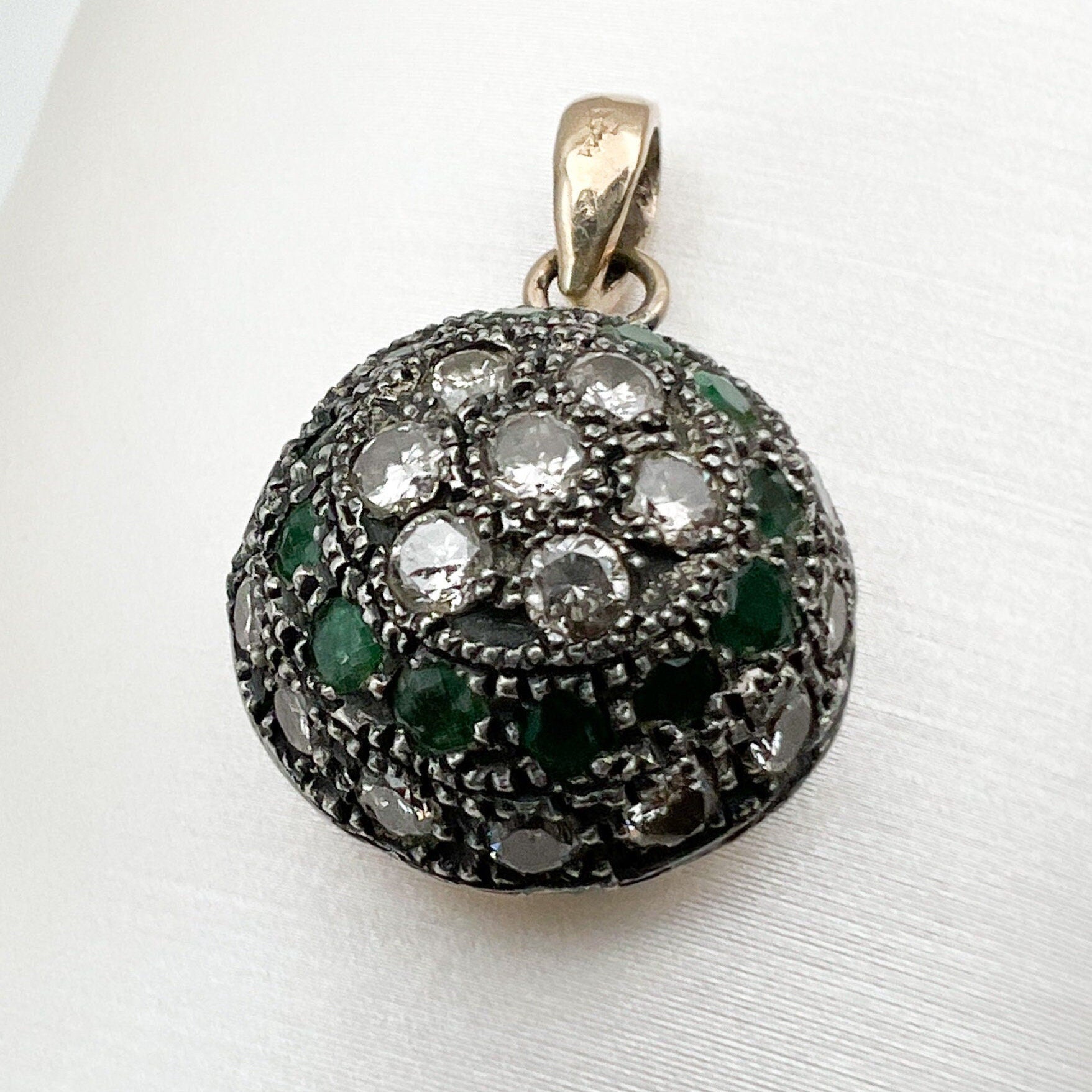 Vintage Emerald, Diamonds and Gold Pendant