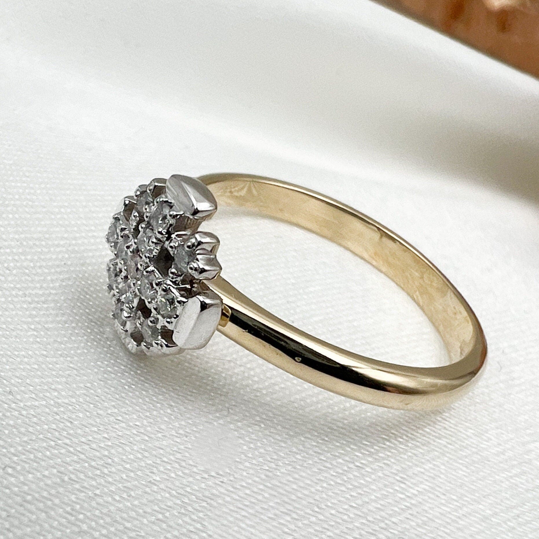 Jerusalem Cross Ring in 14k Gold – Sparkling with 0.22ct Diamonds