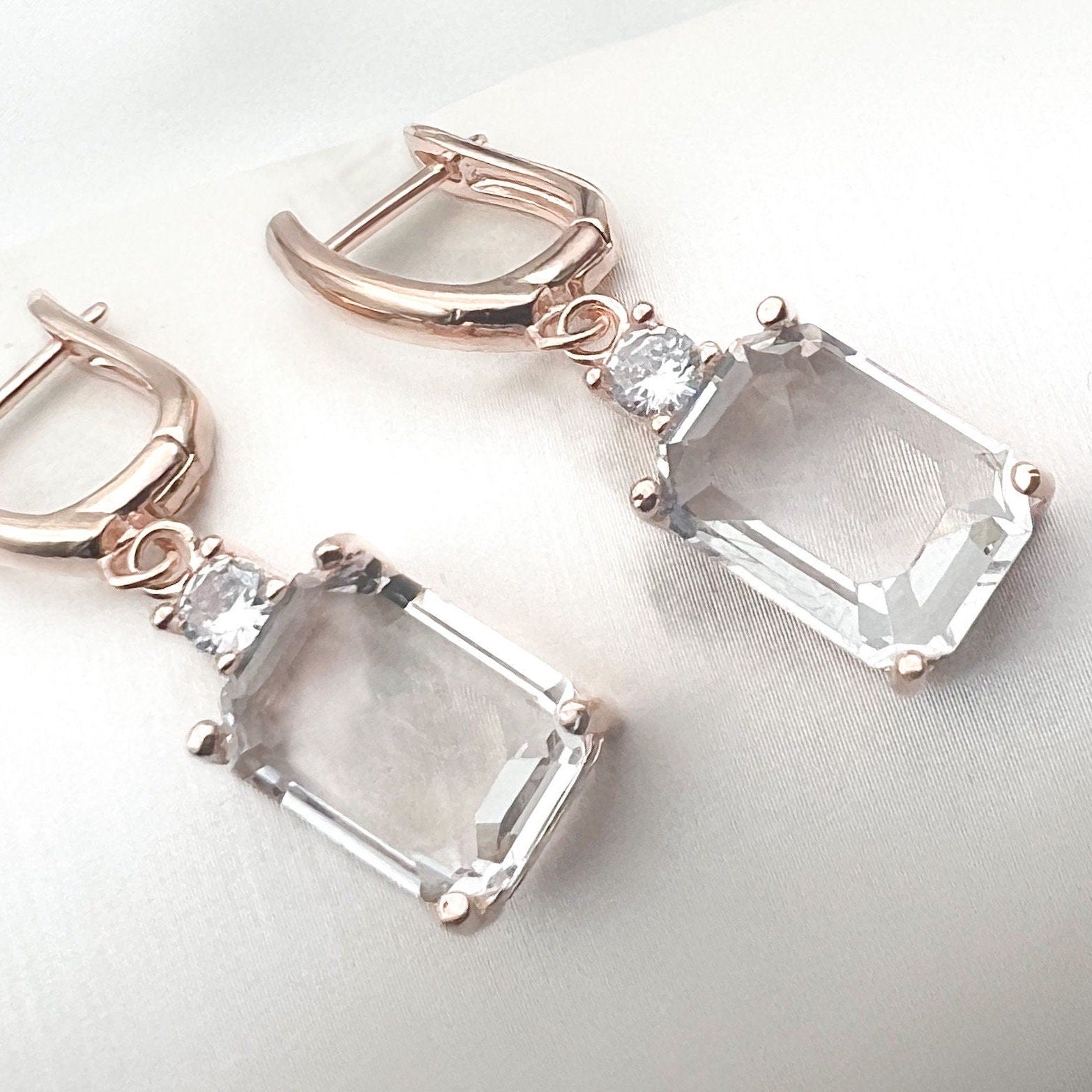 White Quartz Dangling earrings - Goldfield