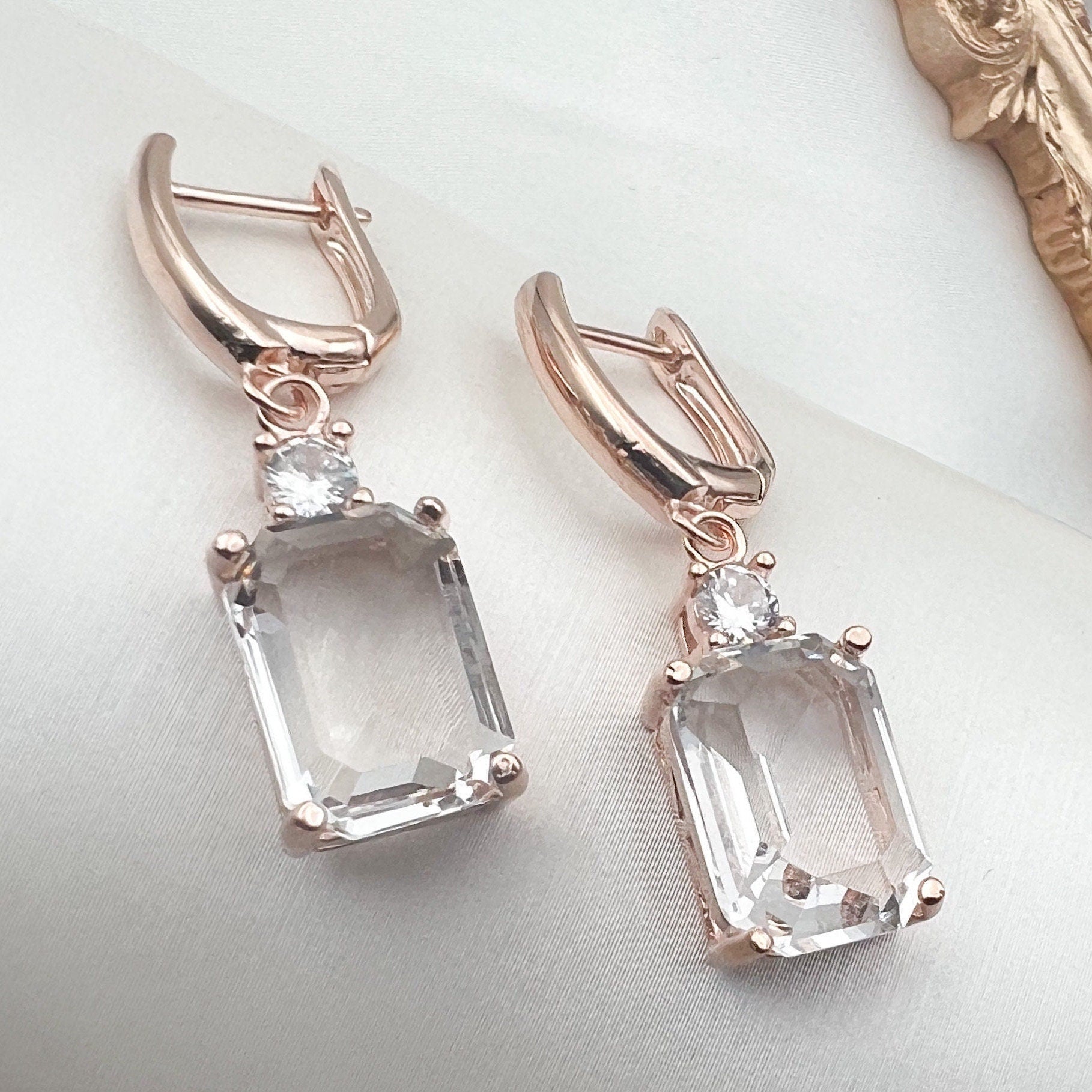 White Quartz Dangling earrings - Goldfield