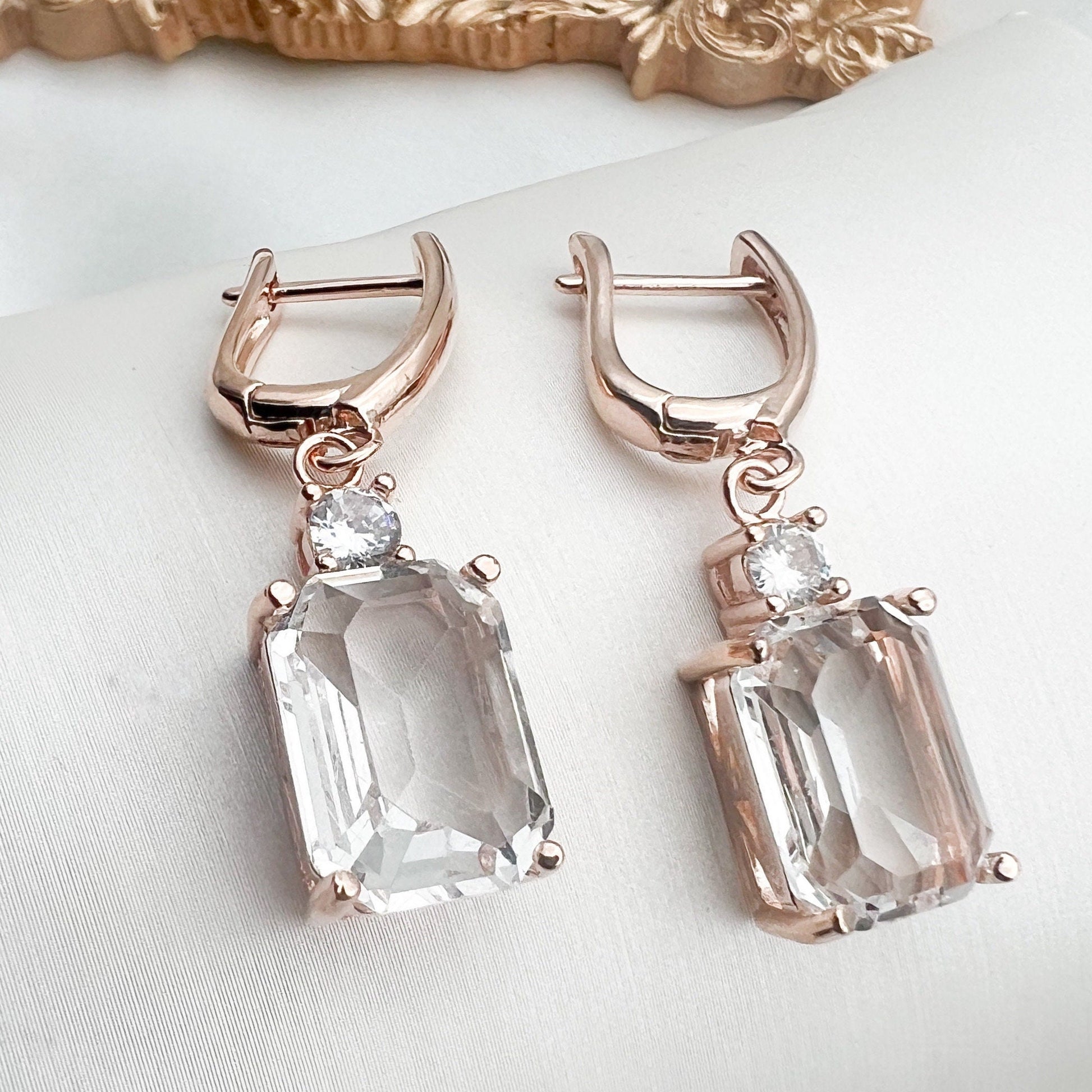 White Quartz Dangling earrings - Goldfield