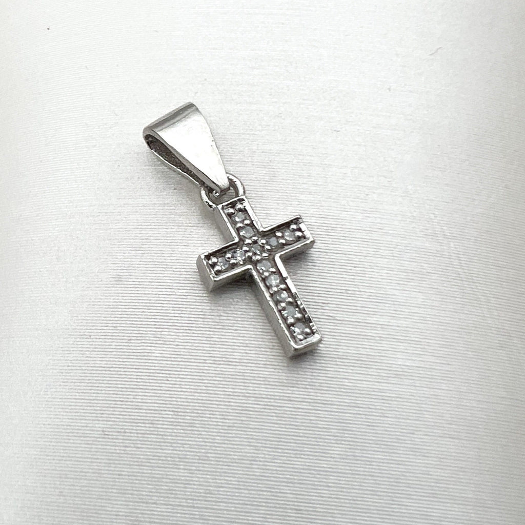 Delicate White Gold Cross Pendant with Diamonds