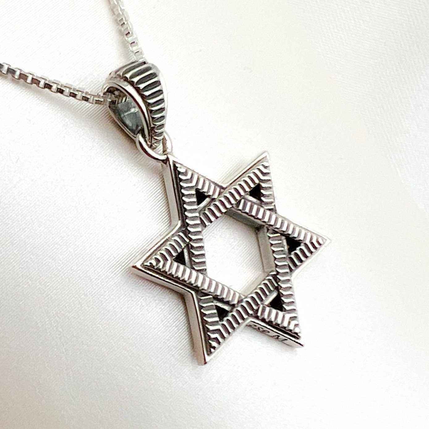 925 Silver Star of David Pendant with Chain – Perfect Small Symbol of Faith