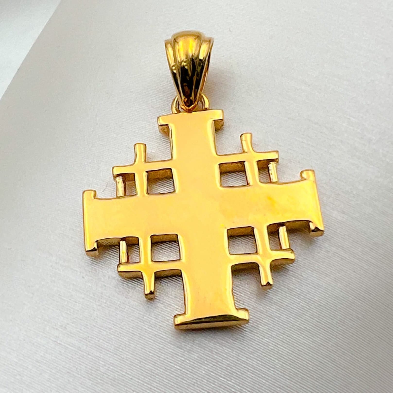 Radiant Jerusalem Cross Pendant in Silver 925 and 18k Gold