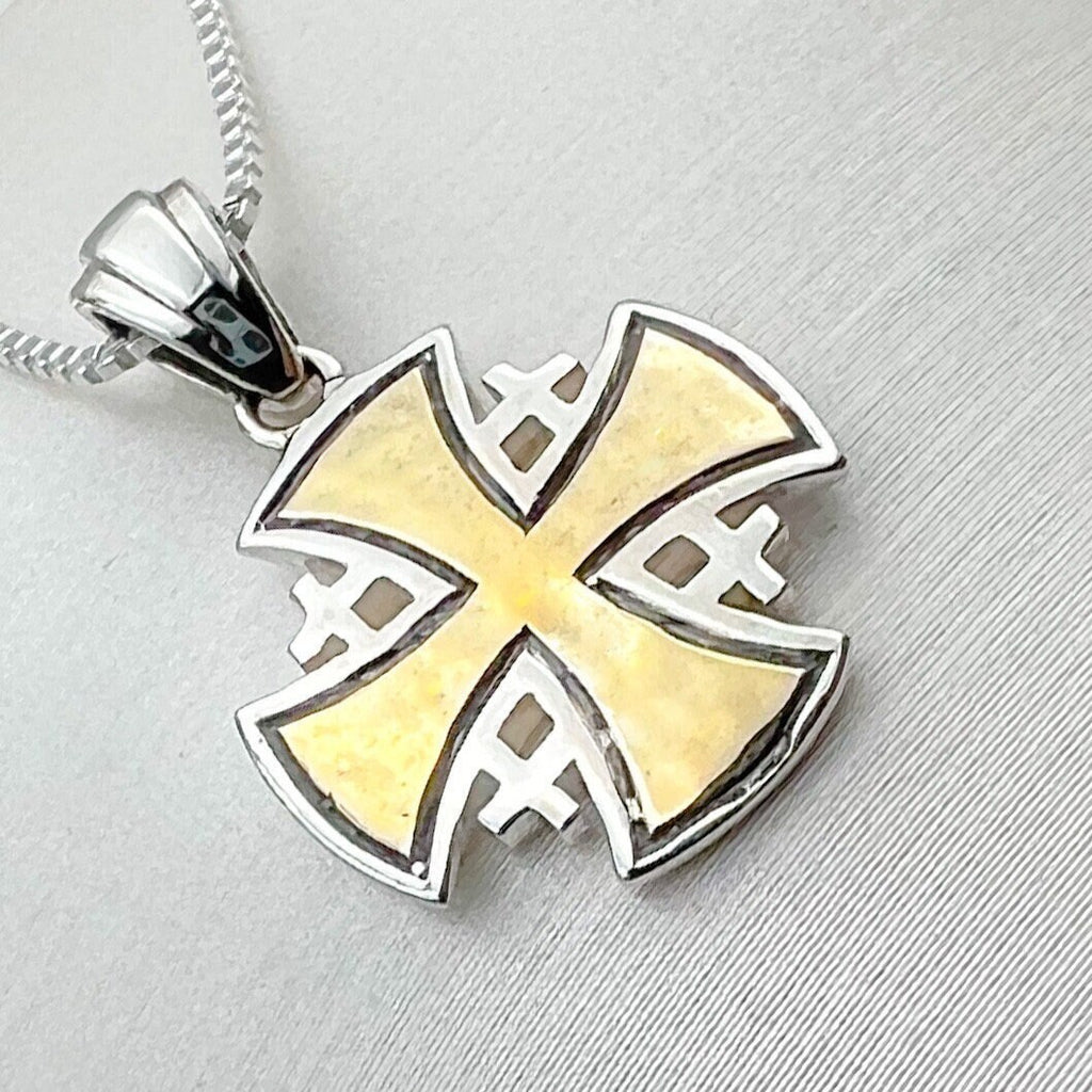 Jerusalem Cross Pendant in 925 Silver and 18k Gold, Featuring Intricate Engraving