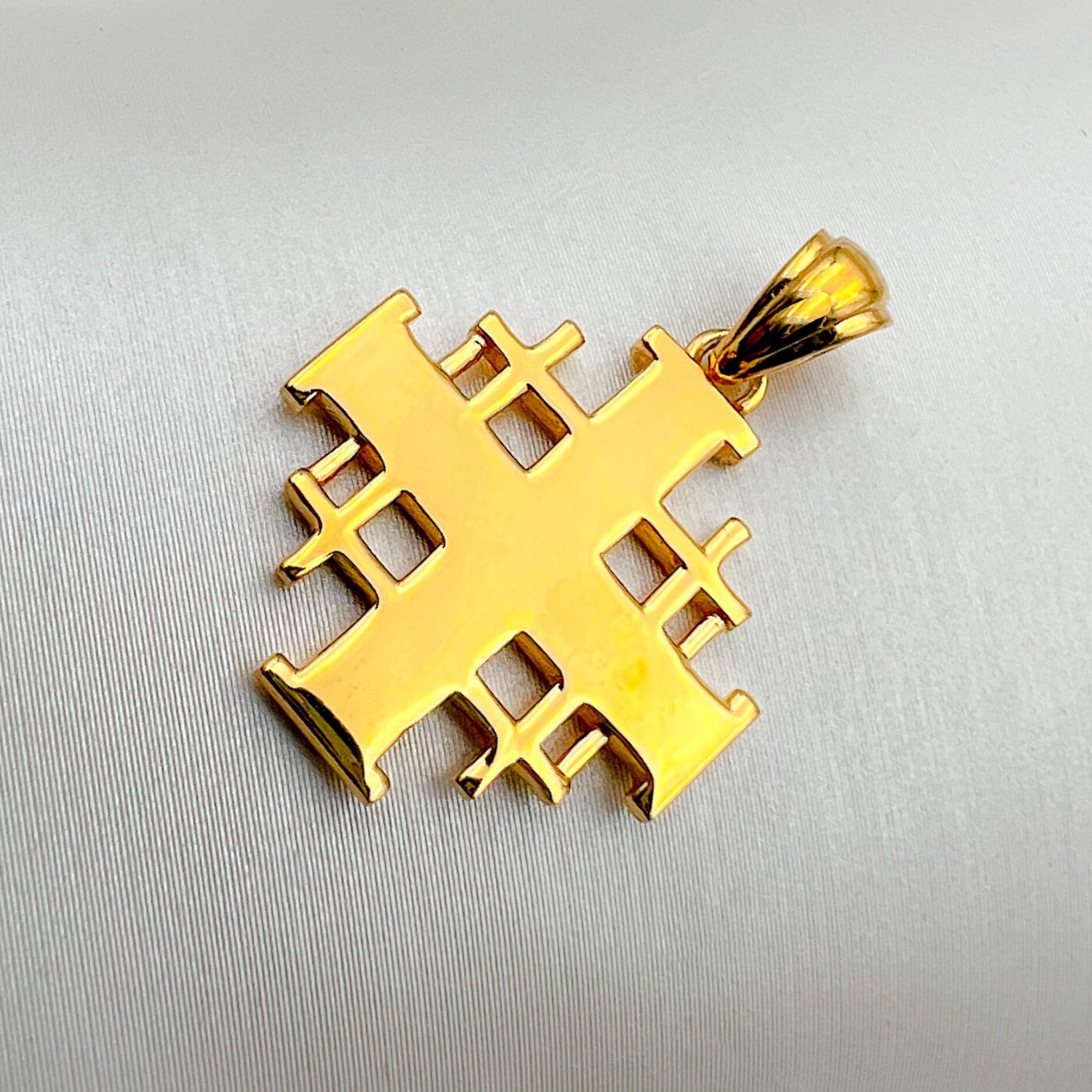 Radiant Jerusalem Cross Pendant in Silver 925 and 18k Gold