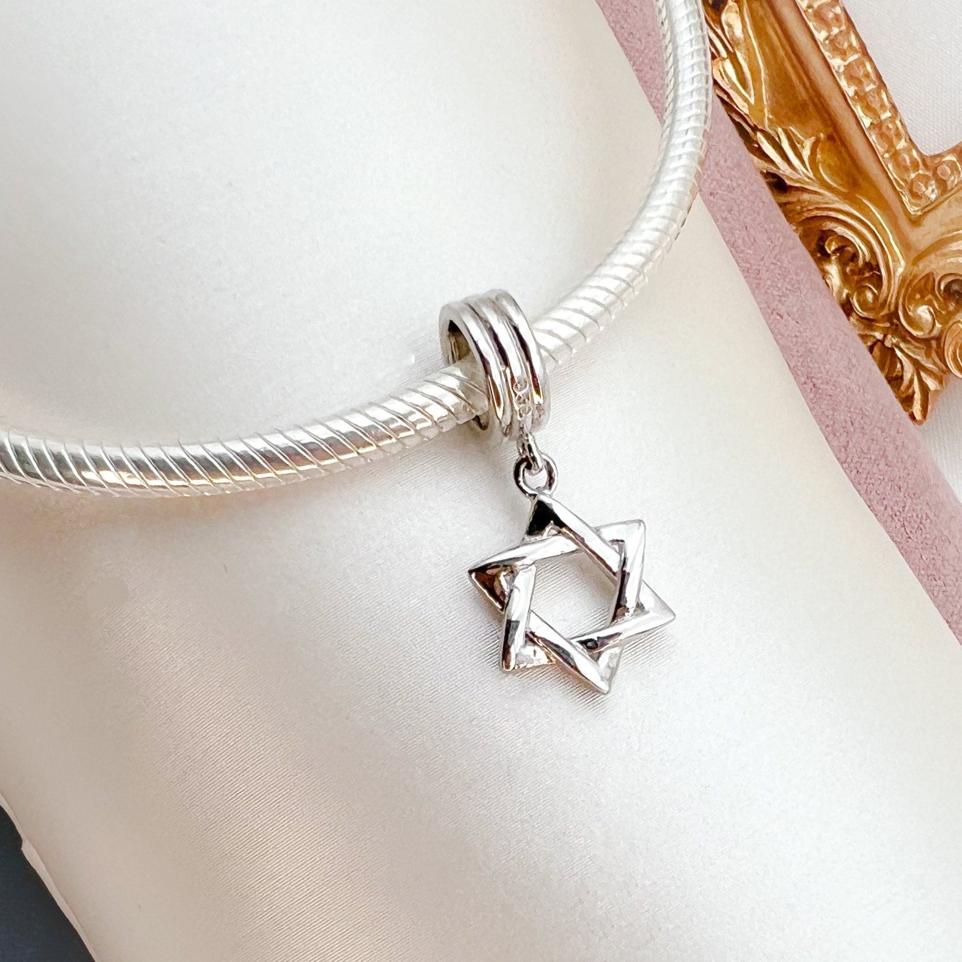 925 Silver David Star Charm – Elegant and Symbolic, Perfect for Your Pandora Charm Bracelet