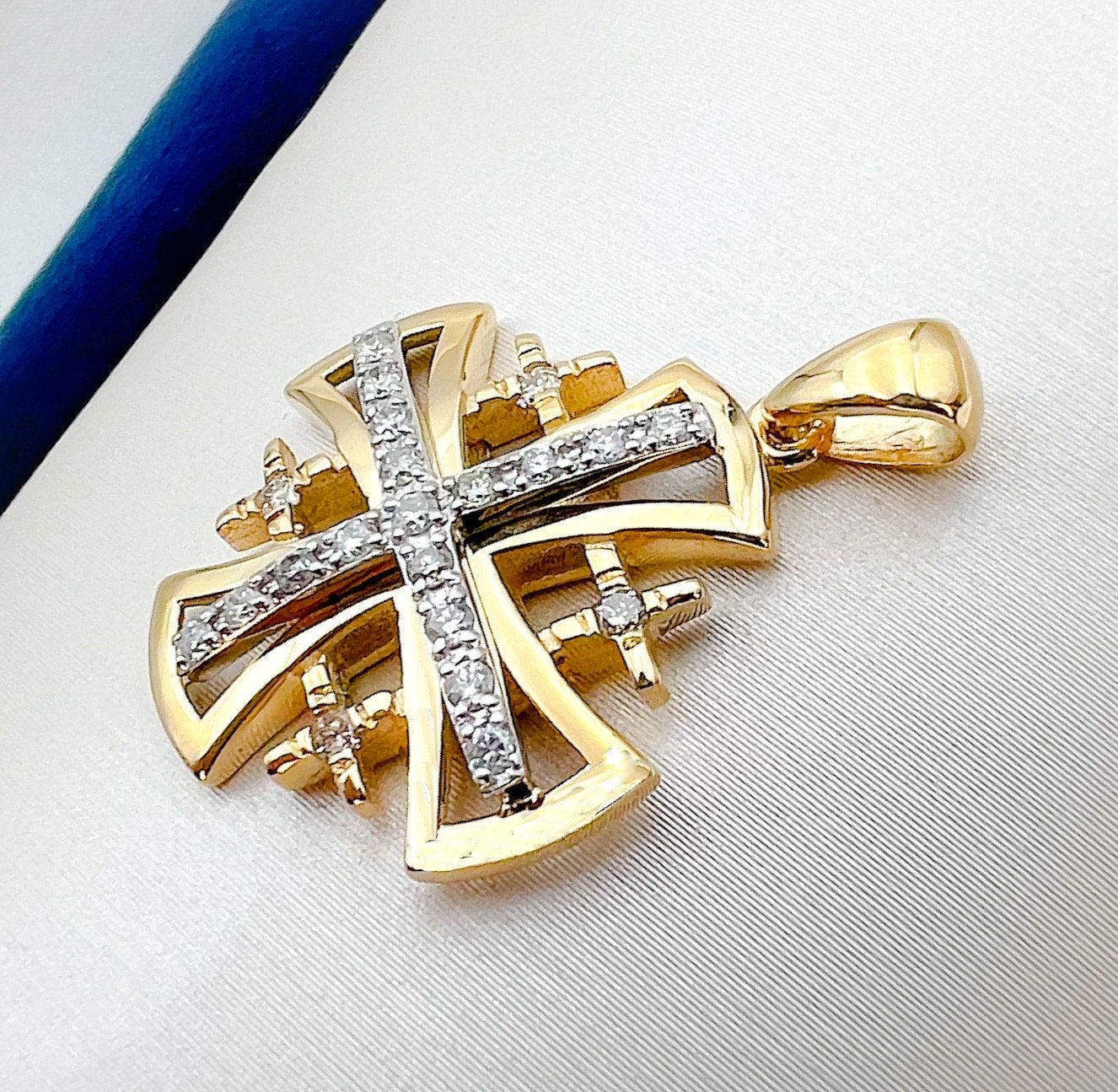 Divine Jerusalem Cross 14k Gold Pendant with 25 Diamonds 0.35ct