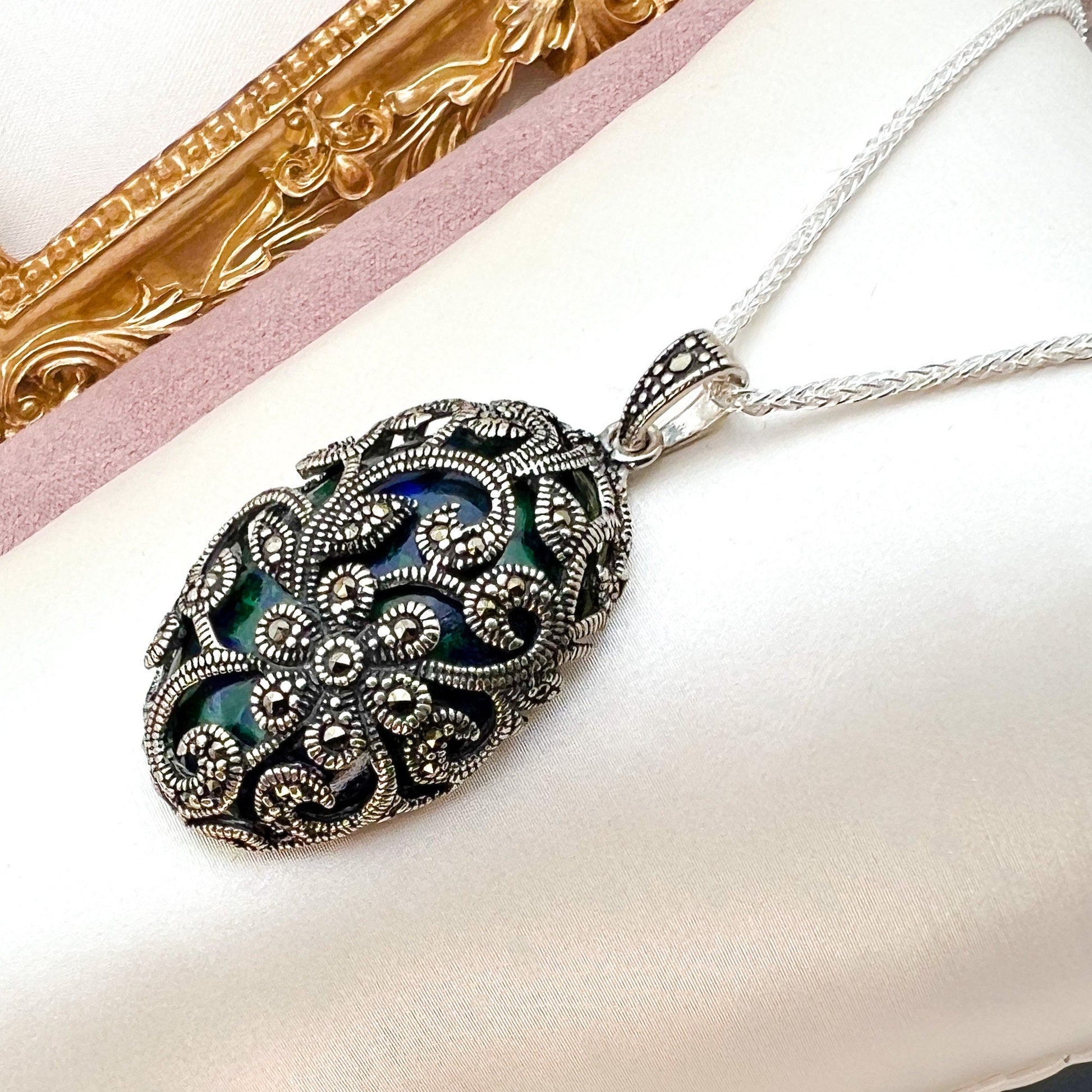 Timeless Sterling Silver King Solomon Pendant