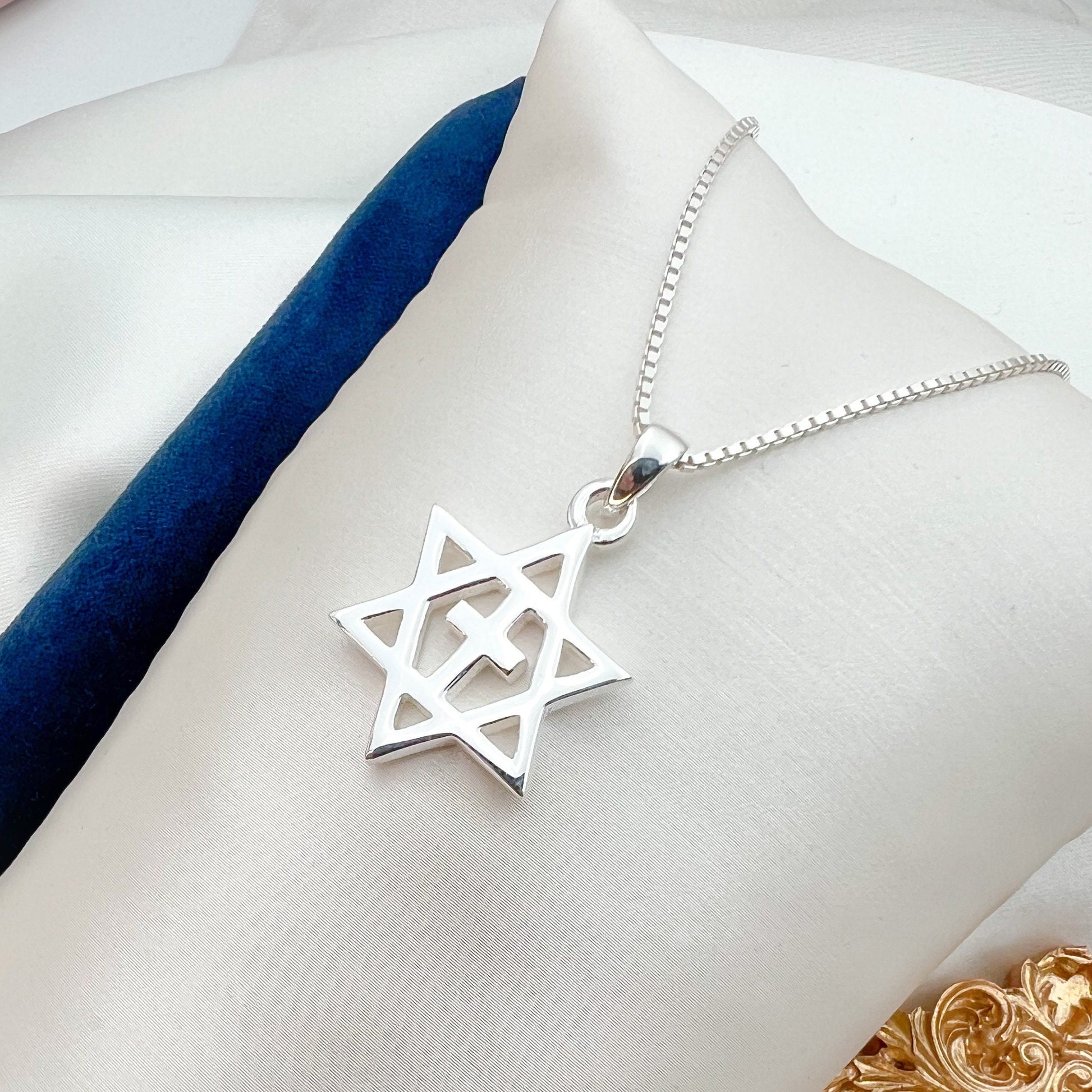 Messianic David Star Pendant with Cross in 925 Silver