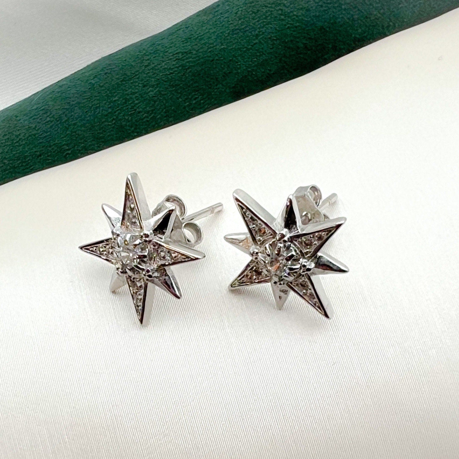 Radiant Star of Bethlehem Earrings in 925 Silver with Sparkling Zircons