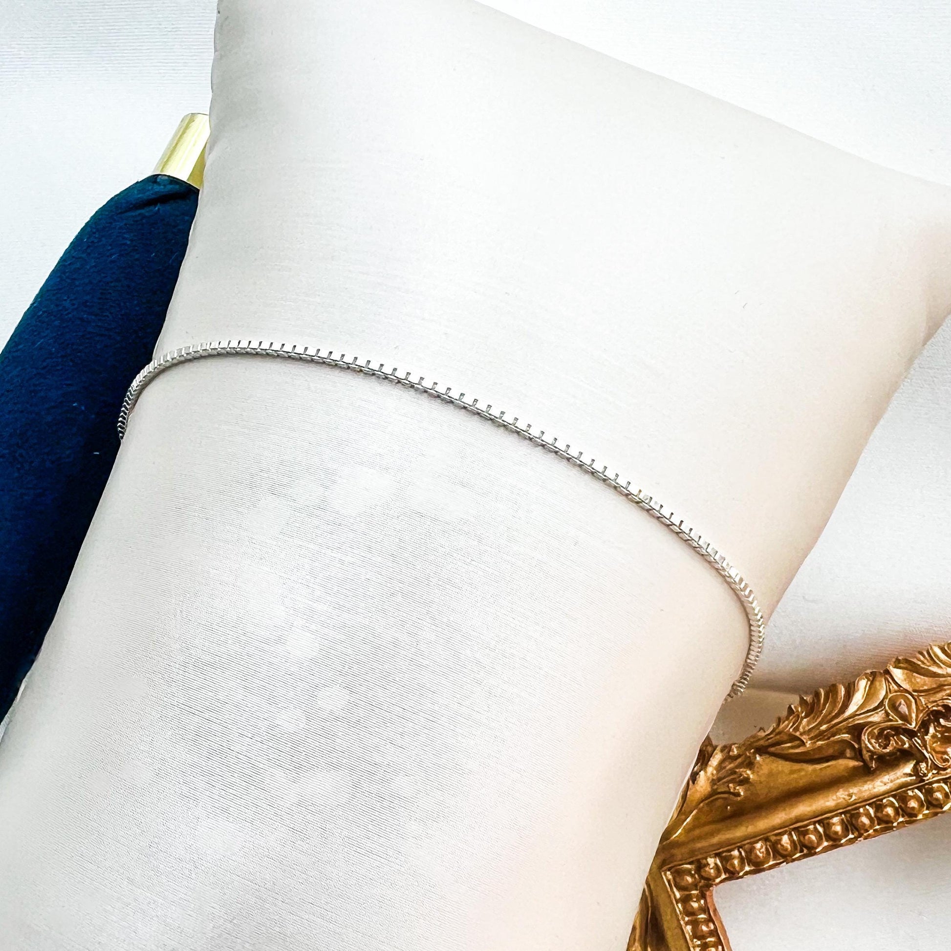 Thin Box Chain Necklace in Silver 925