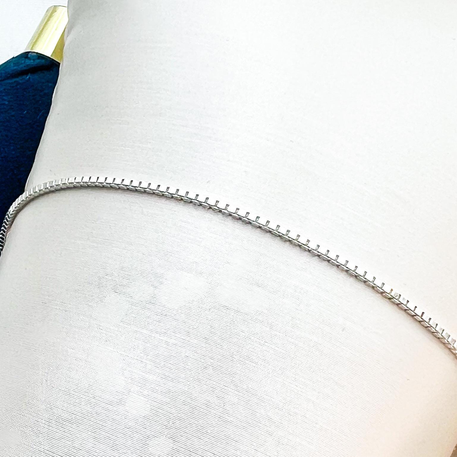 Thin Box Chain Necklace in Silver 925