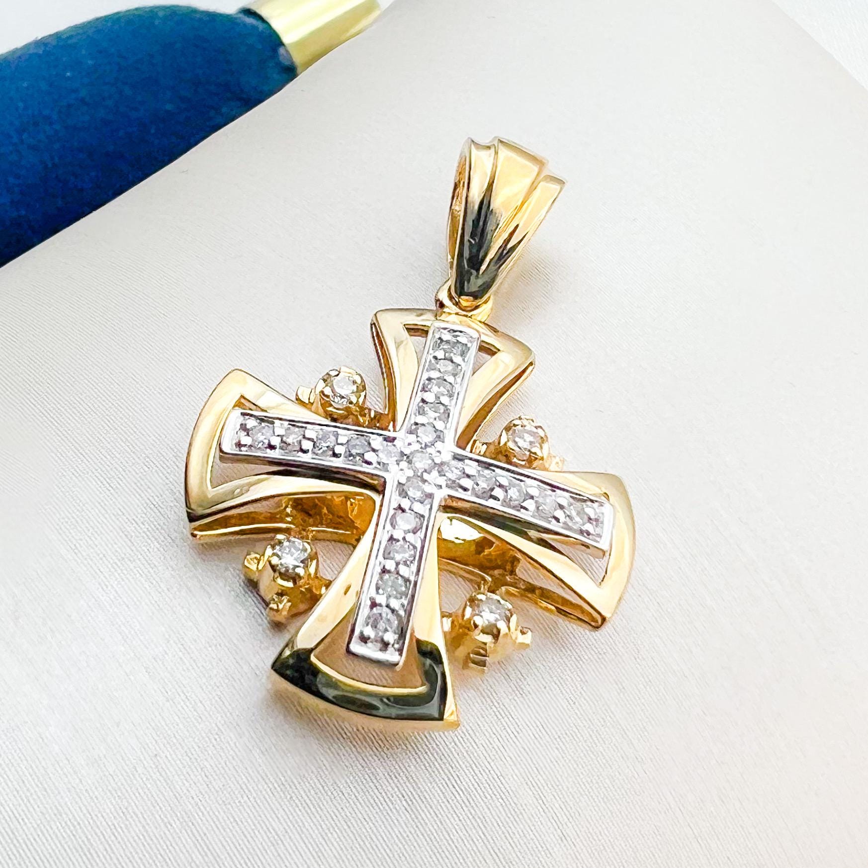 Jerusalem Cross Pendant | Faith and Elegance in 14k Gold with 25 Diamonds 0.35ct