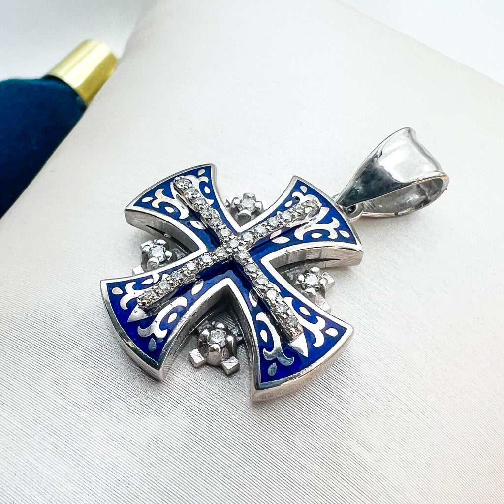 Jerusalem Cross Pendant | Faith and Elegance in 14k Gold with 29 Sparkling Diamonds 0.29ct